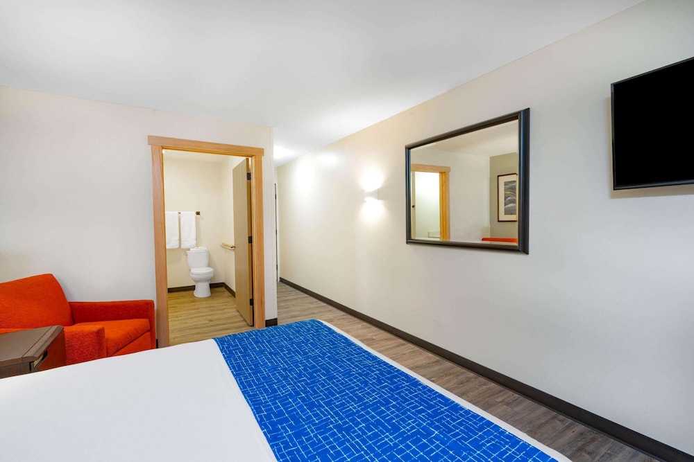 Travelodge by Wyndham Lovell/Bighorns 17/23