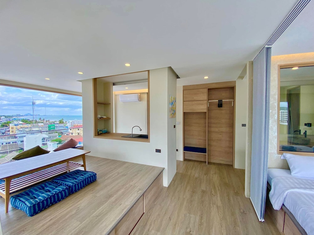 Hub Hua Hin 57 Hotel 41/72