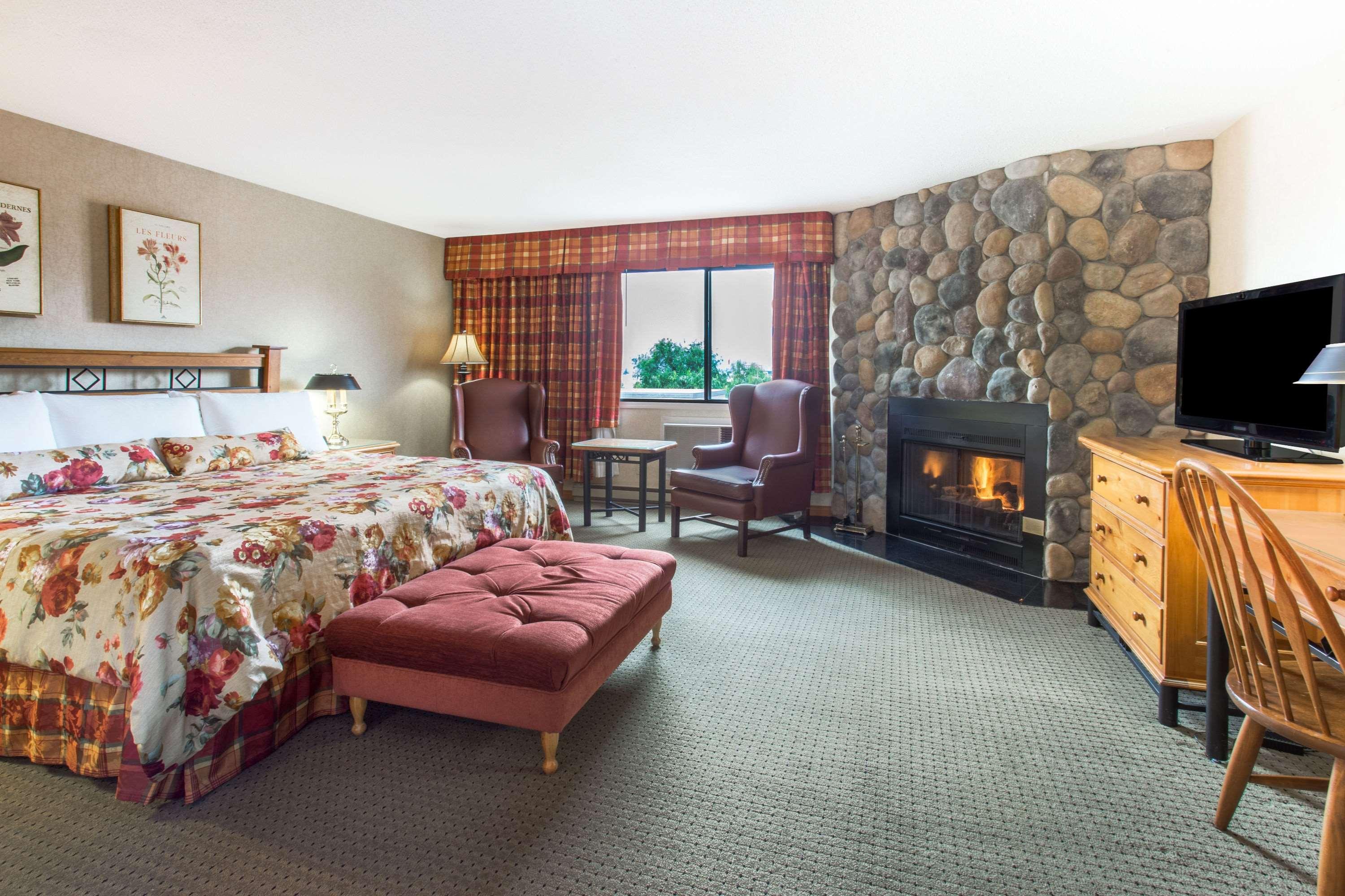 Mountain, Lodge, Suite, King Bed
