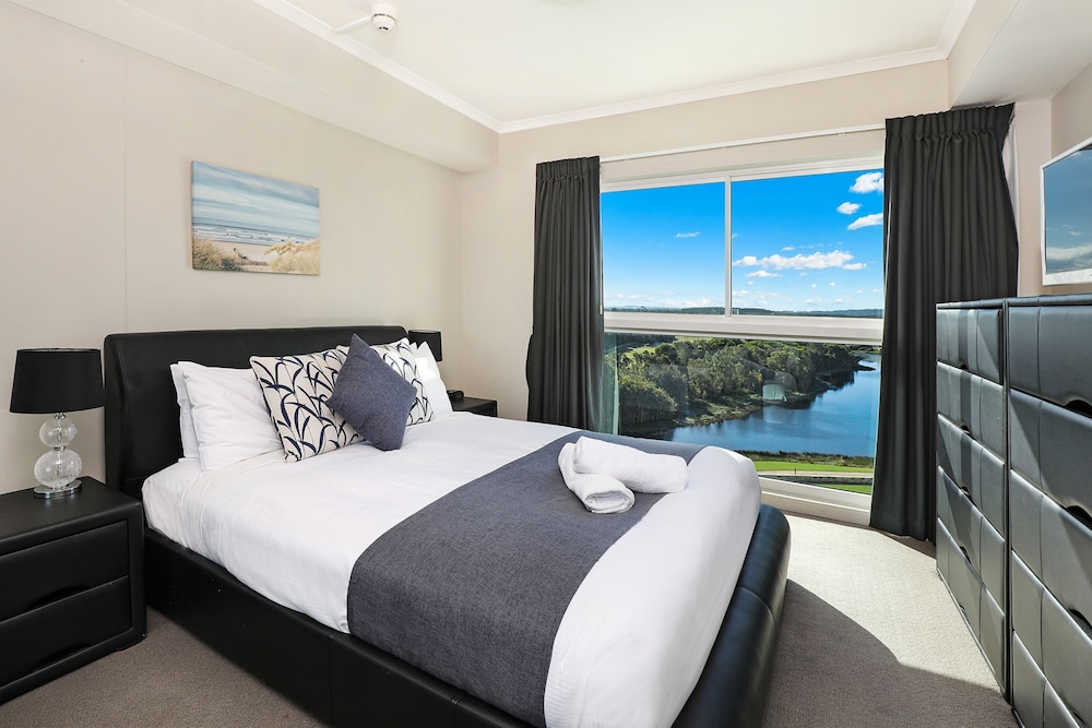 Pelican Waters Resort 22/68