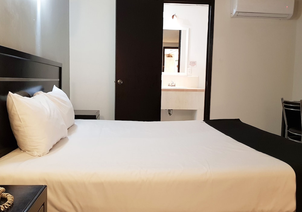 Capital O Hotel Victoria Morelia 21/55