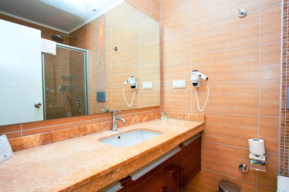 Green Garden Suites Hotel 29/29