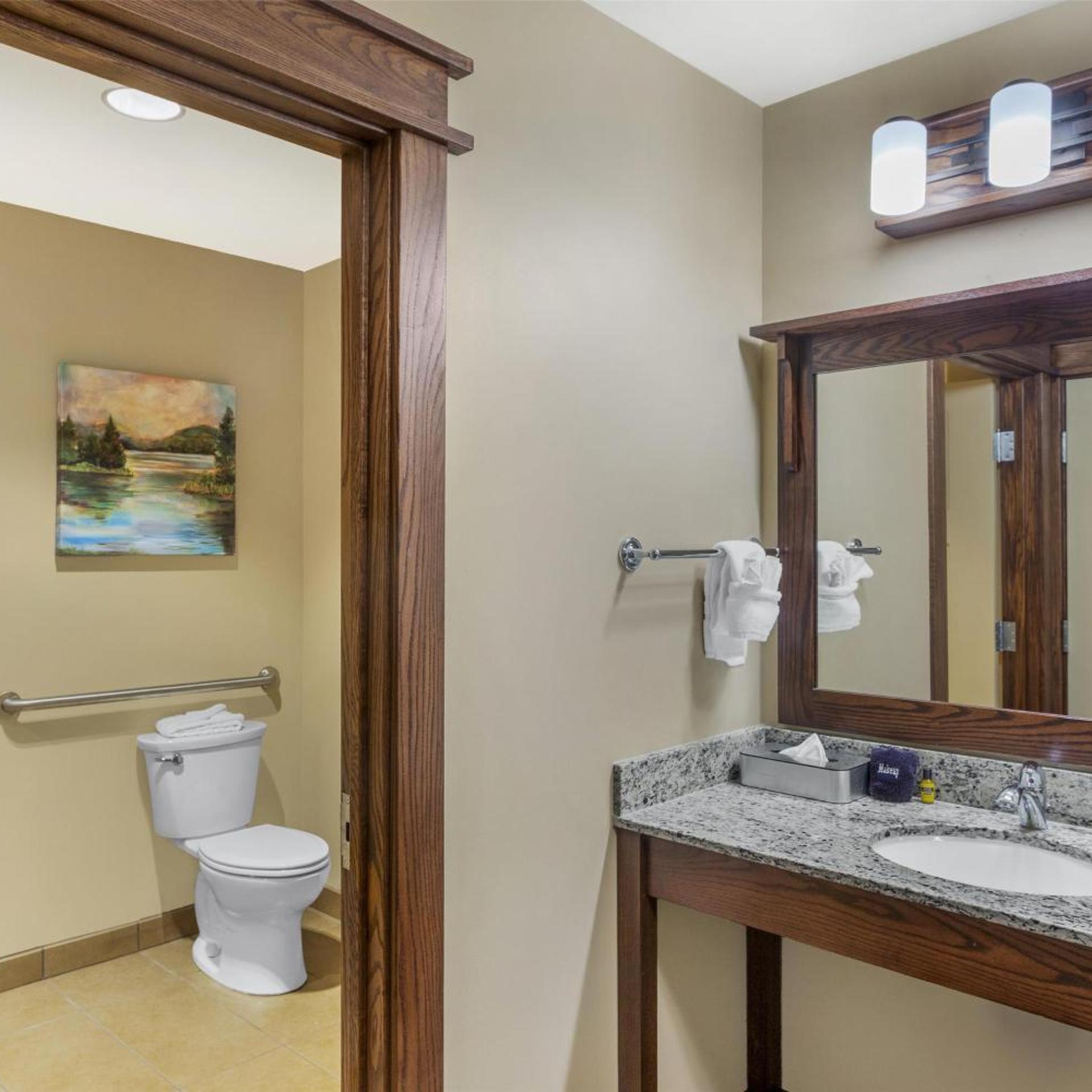غرفة بسرير كينج لذوي الإعاقة، Best Western Plus High Country Inn 5/8