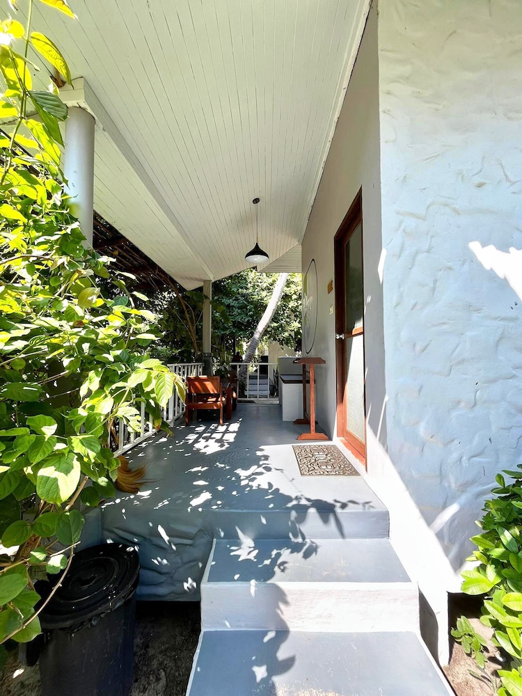Sabaii Bay Resort 38/75