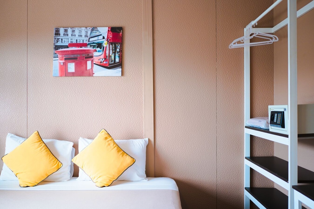 HOTEL UPHILL COTTAGE 14/30