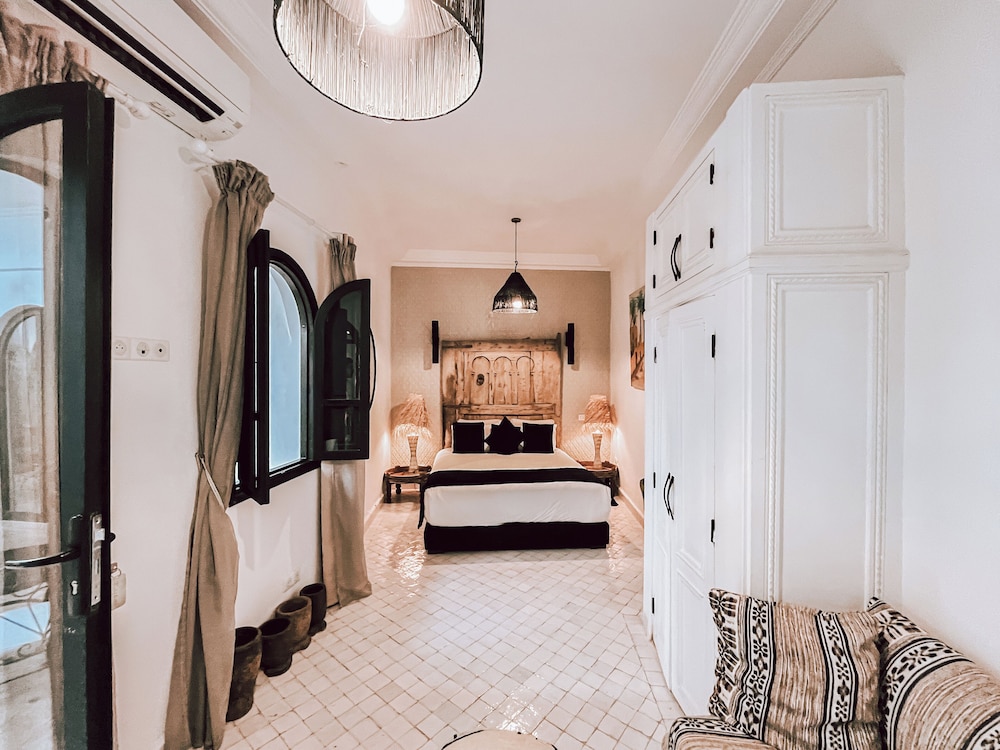 RIAD AL RIMAL 33/50