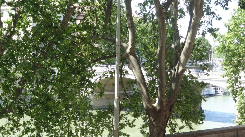 Augustana House photo4