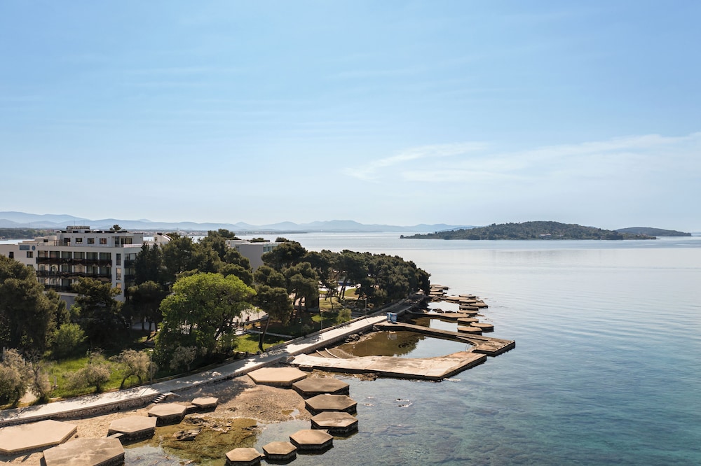 SeeSea Hotel 54/65