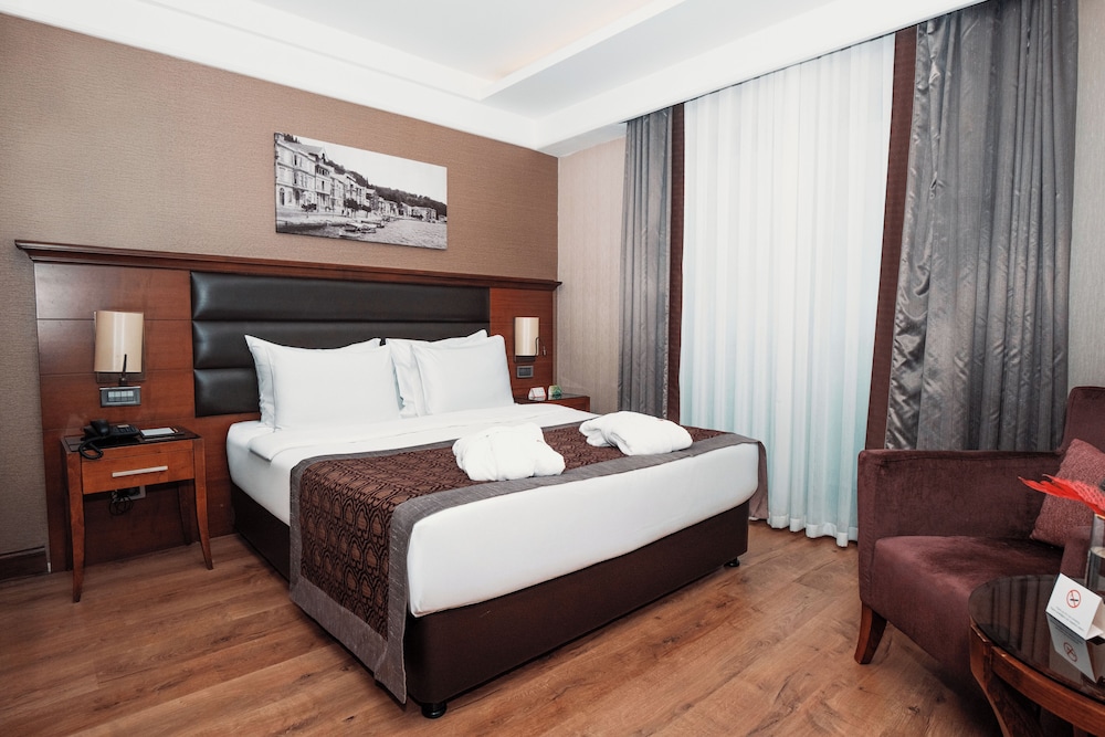 junior suite, city view, corner