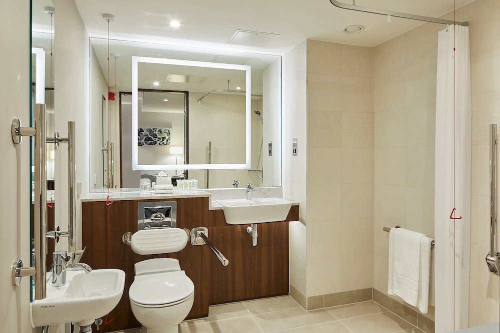 Courtyard by Marriott Oxford City Centre 11/44