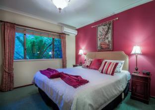 ROSEWOOD GUESTHOUSE 13/50