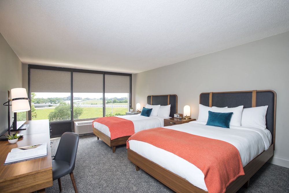 Hotel Preston Nashville Airport 23/70