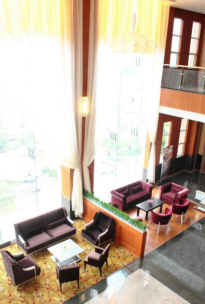 Meritz Hotel 48/70