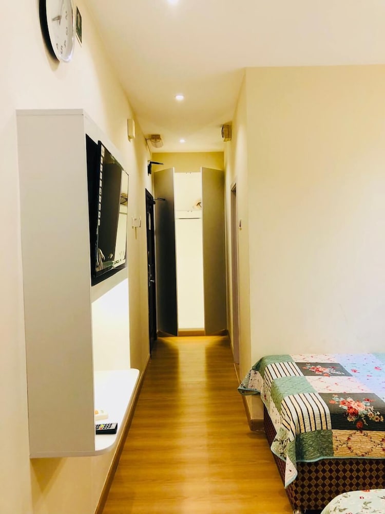 Al Ahrar Hotel 23/34