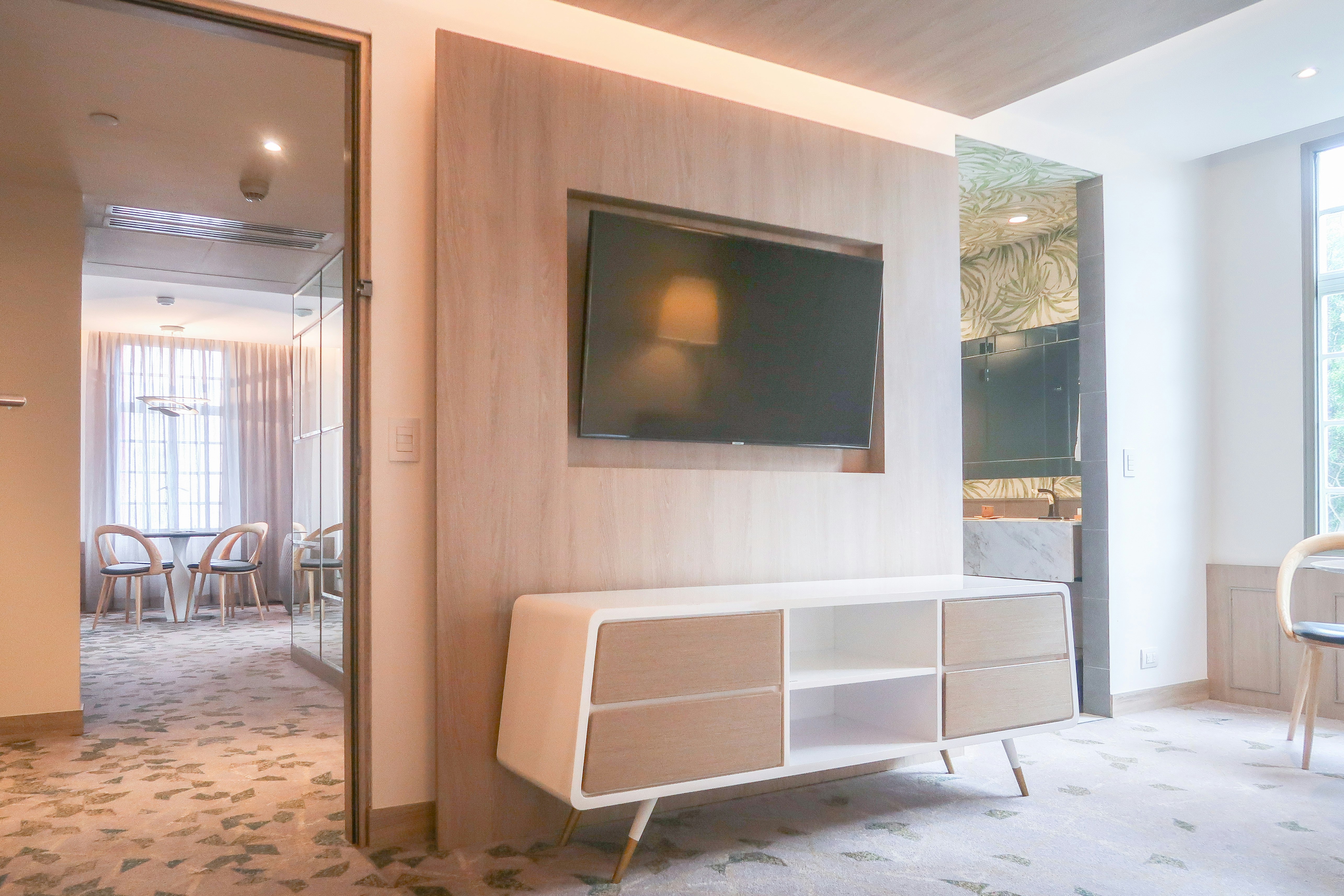Gran Hotel Costa Rica Curio Collection by Hilton 47/48