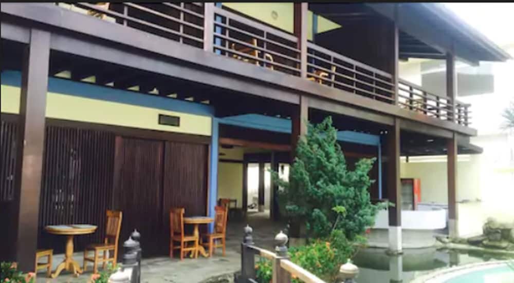 Charme Hotel Guarujá 2/70