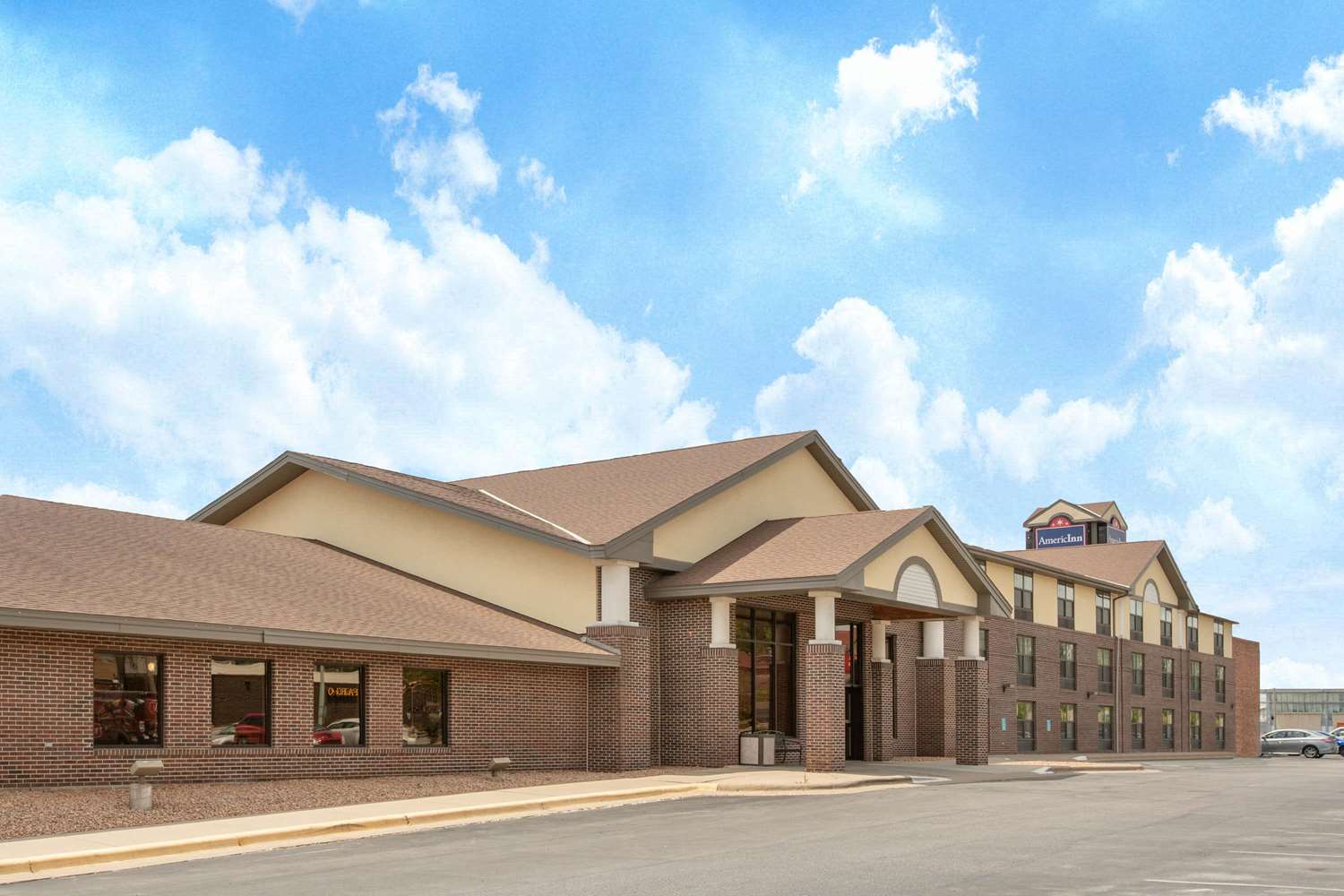 AmericInn by Wyndham Ottumwa 3/24