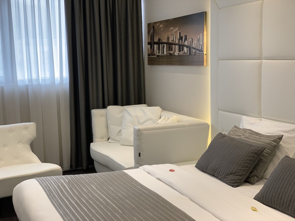 Hotel Leone 24/60