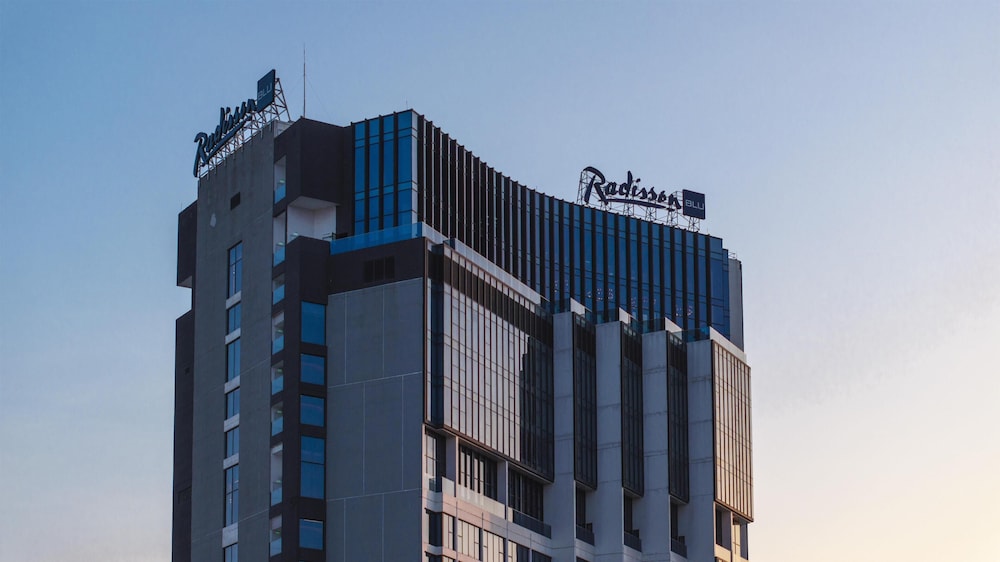 Radisson Blu Hotel 4/50