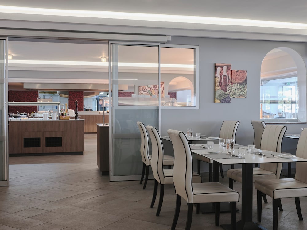 Atlantica Sungarden Beach Hotel 63/75