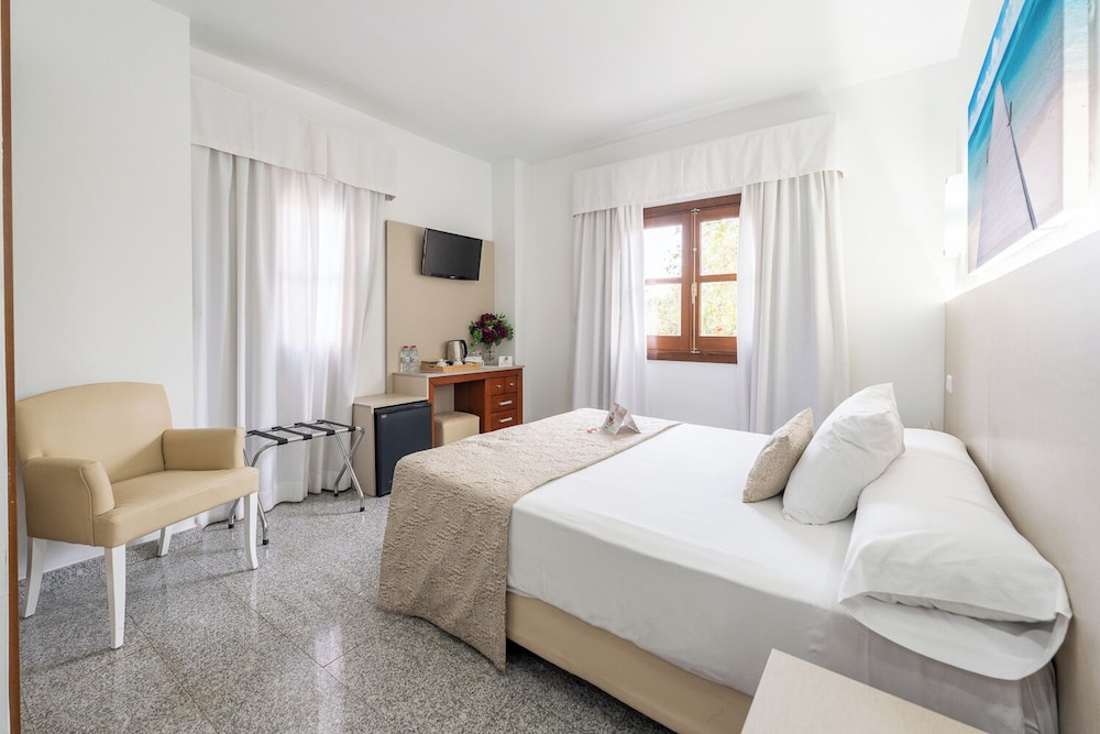 ROOM, DOUBLE BED, ACCESSIBLE