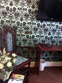 Ely House Hotel 35/40