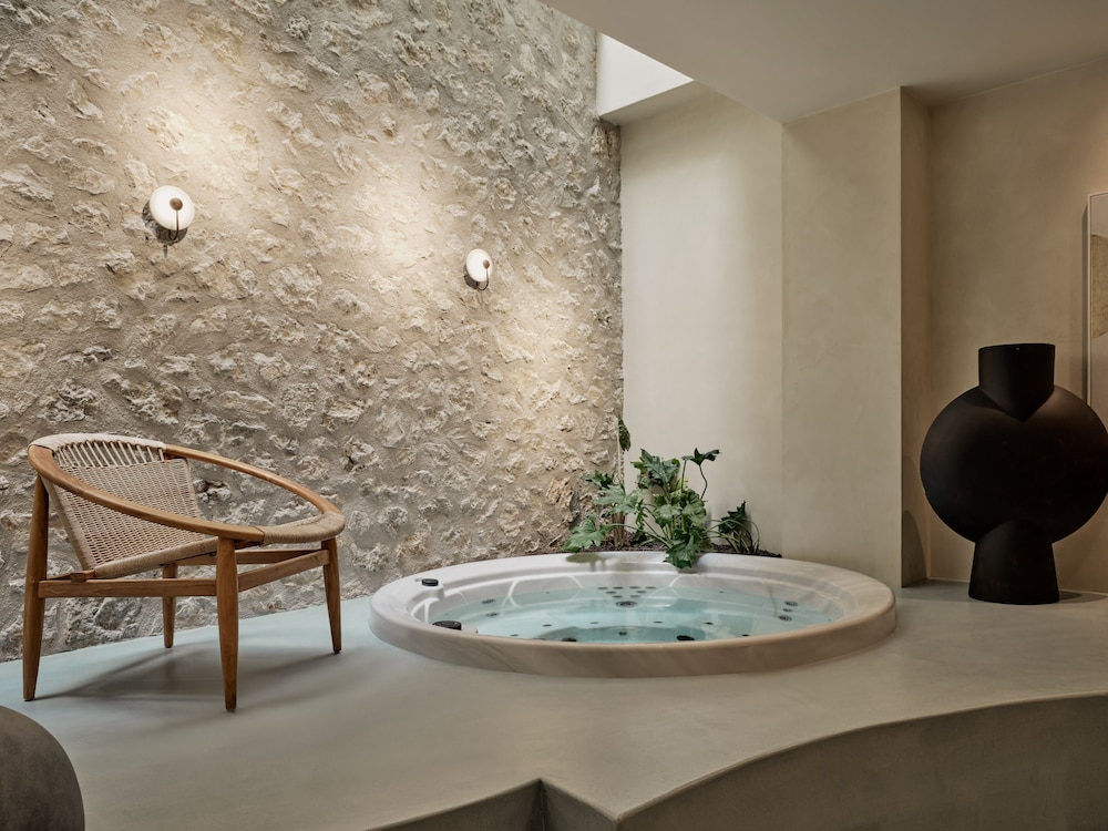 The Lekka Hotel 26/49