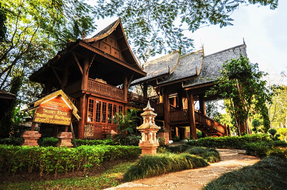 Suan Bua Hotel Resort in HANG DONG