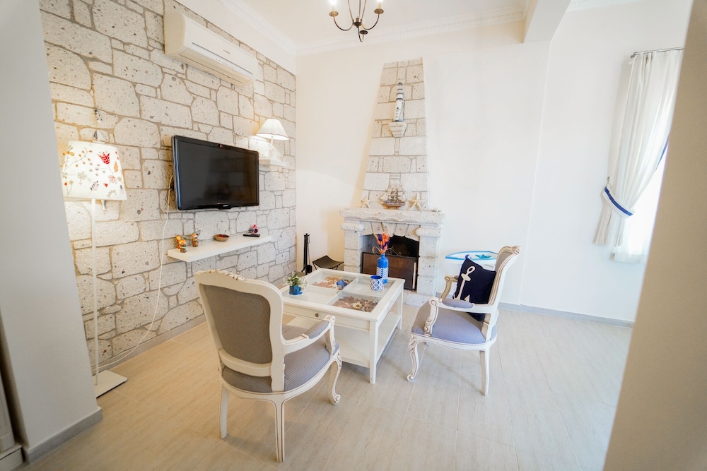 Alacati Marina Palace 30/50