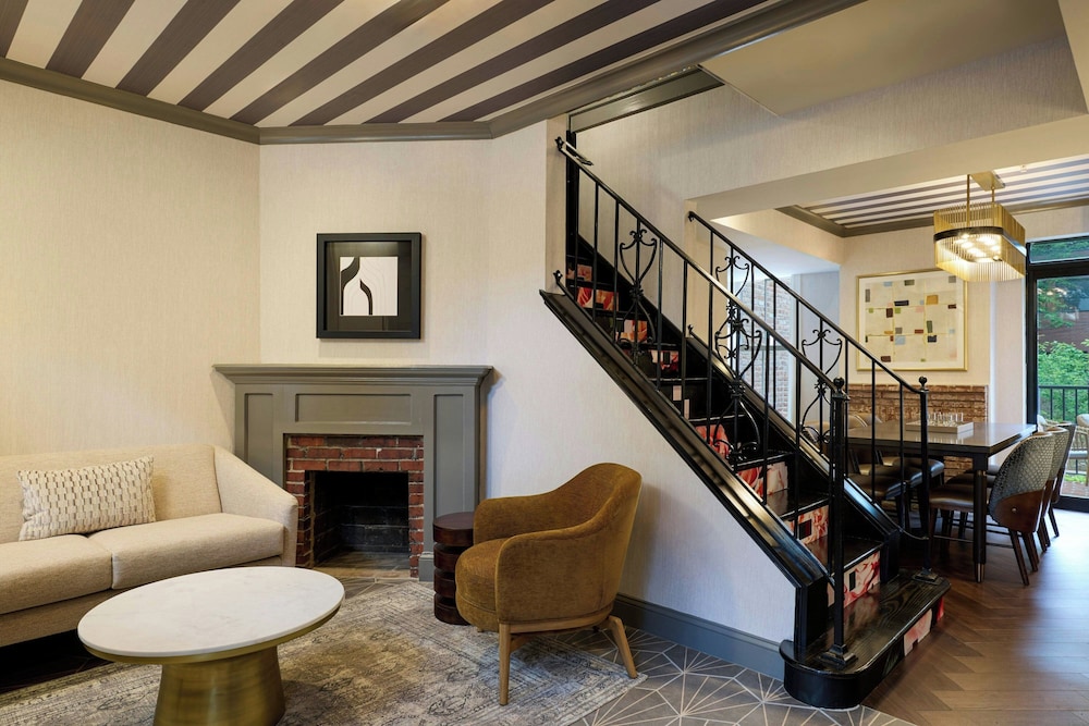 Canal House of Georgetown, a Tribute Portfolio Hotel 24/41