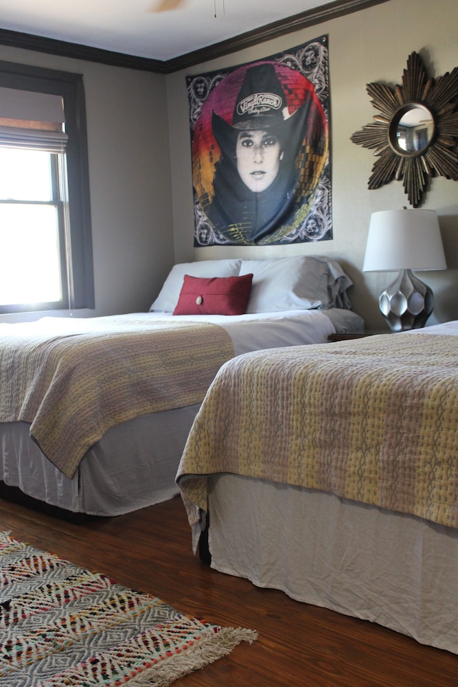 Frio Springs Lodges 15/50