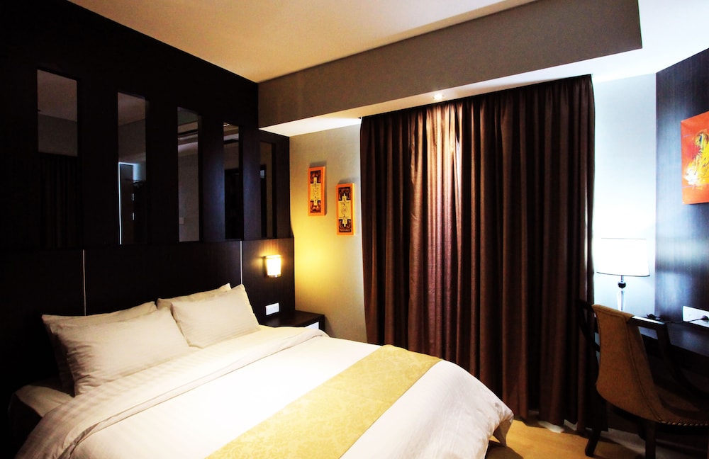 GRAND HATIKA HOTEL 25/59