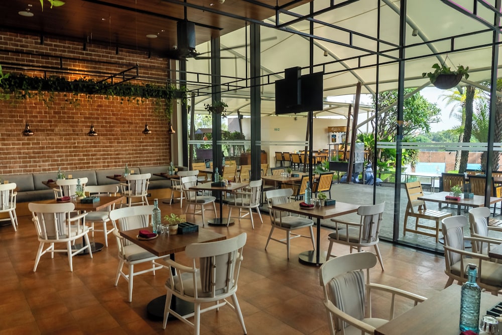 Hyatt Centric Mg Road Bangalore 51/72