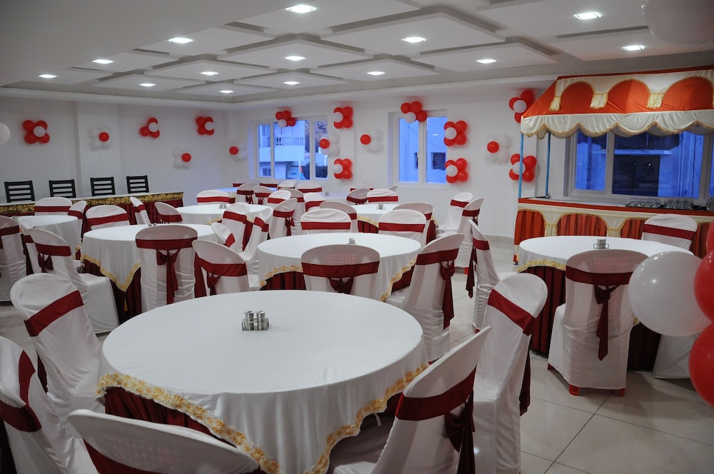 Plazza Hotel Trichy 36/42