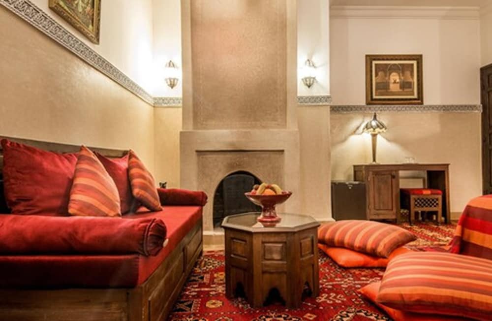 Riad El Noujoum 31/50