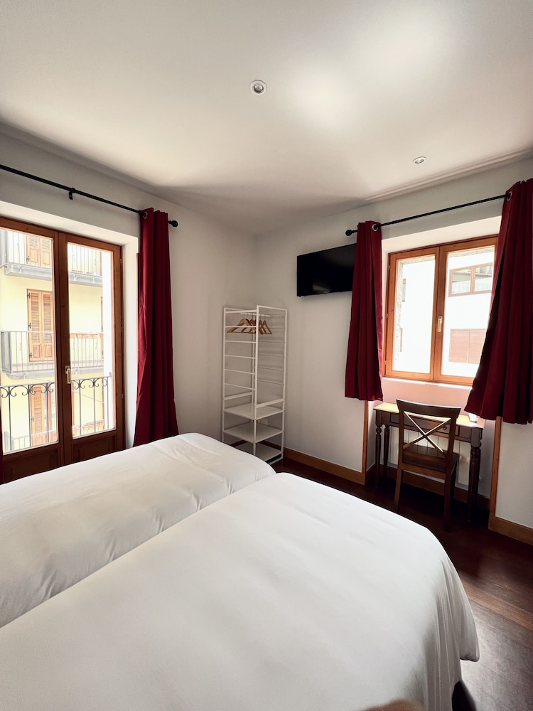 Hotel Branka، بيرميو 7/50