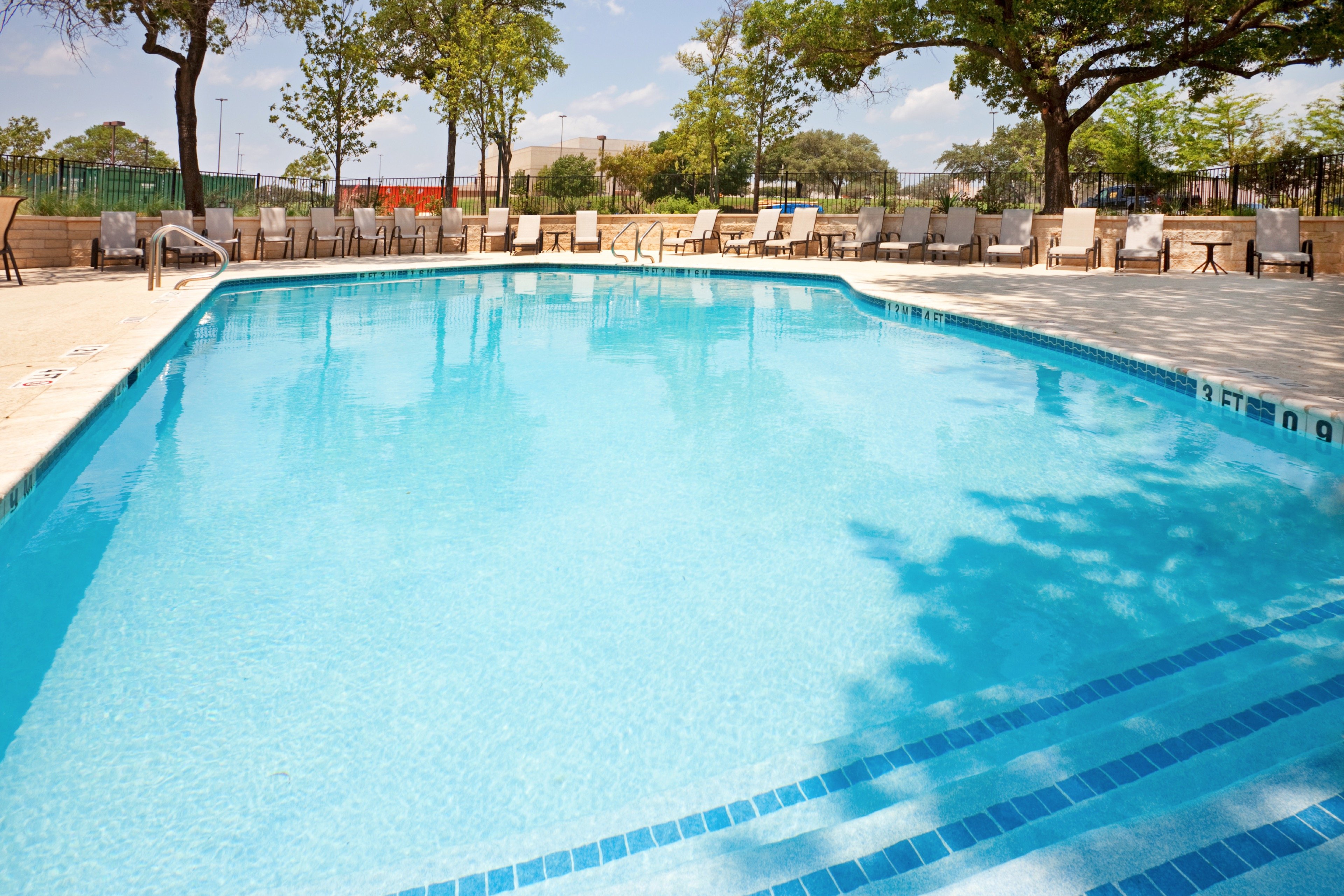 HOLIDAY INN AUSTIN MIDTOWN 38/78