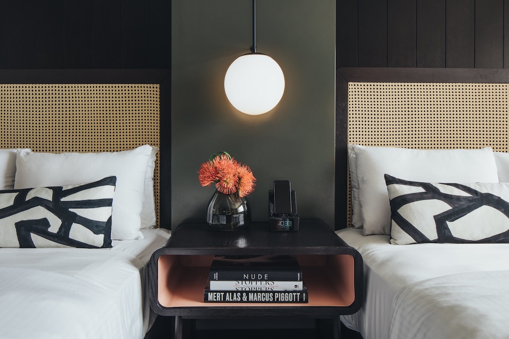 Hotel Renew 50/58
