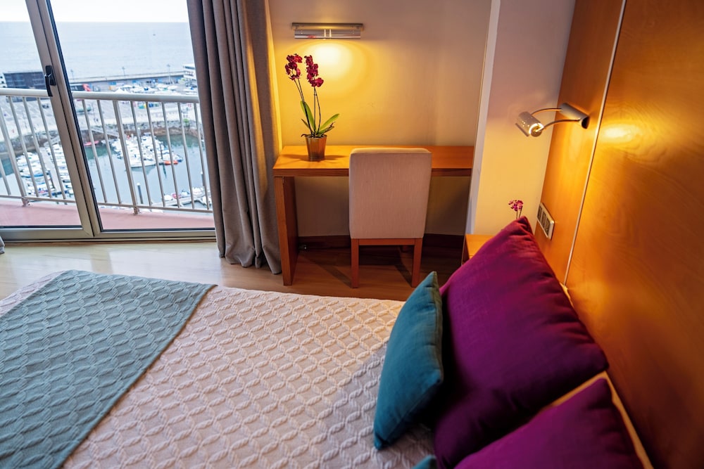 غرفة سوبيريور بسرير مزدوج بإطلالة على البحر، Hotel Faranda Marsol Candas, Ascend Hotel Collection 4/7