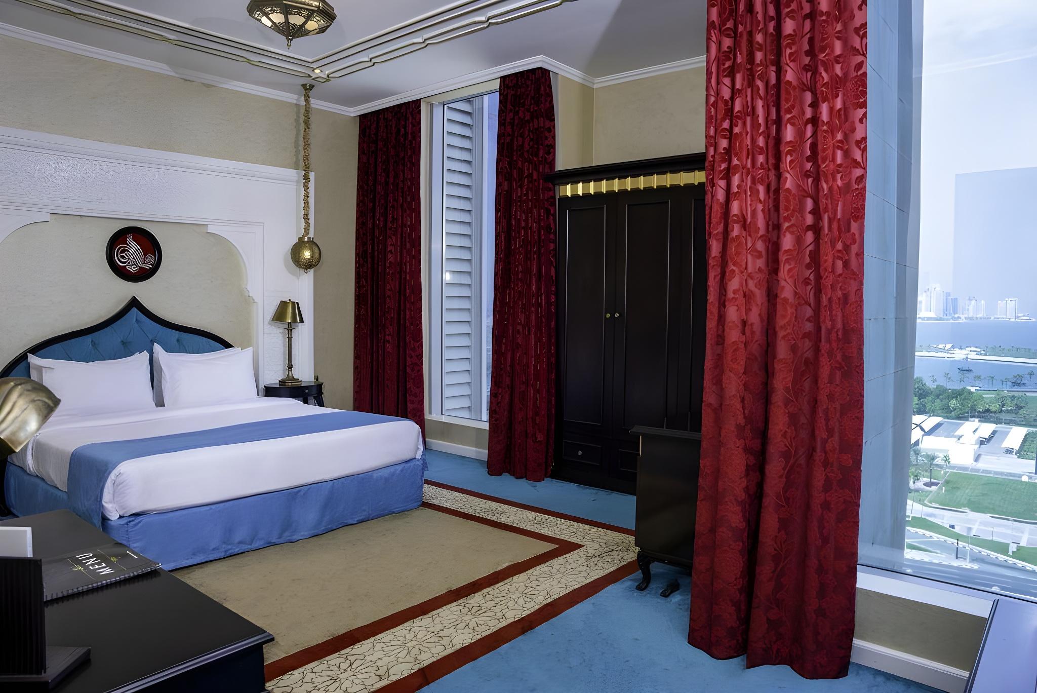 Corniche, Panoramic, Suite, with View