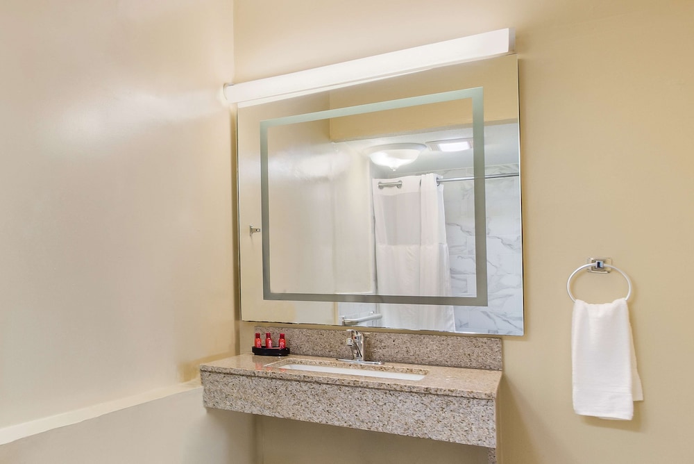 SureStay Hotel By Best Western Sarasota Lido Beach 20/33
