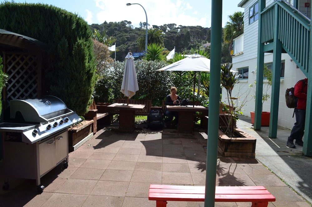 Bay of Islands Lodge 35/45