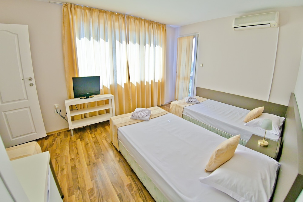 Hotel Amfora 21/69