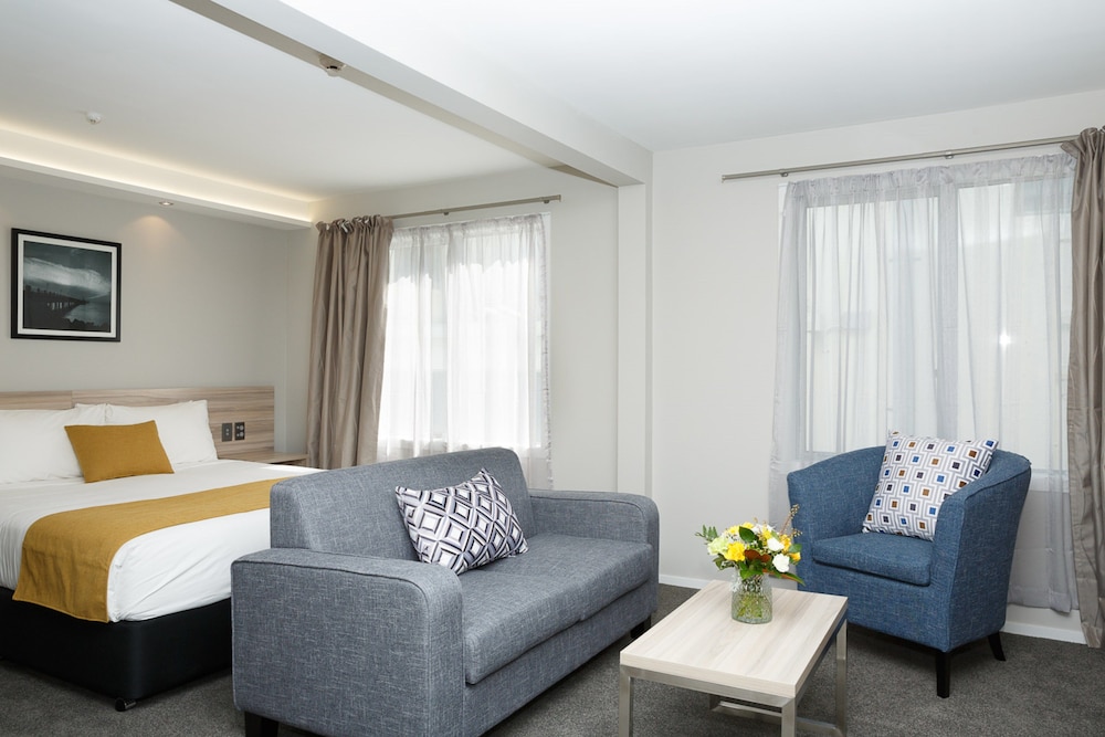 Quest Petone 27/53
