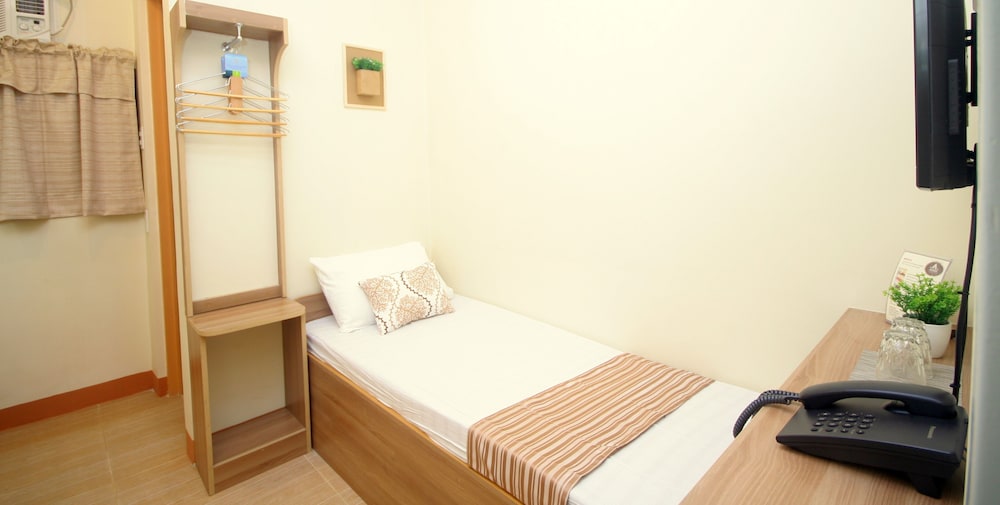 Anri Pension House 10/42