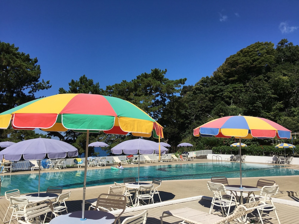 Dogashima Onsen Hotel 50/50