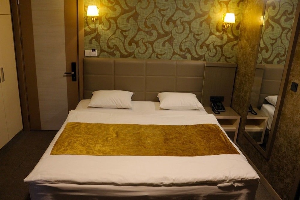 Colonia Park Otel 9/15