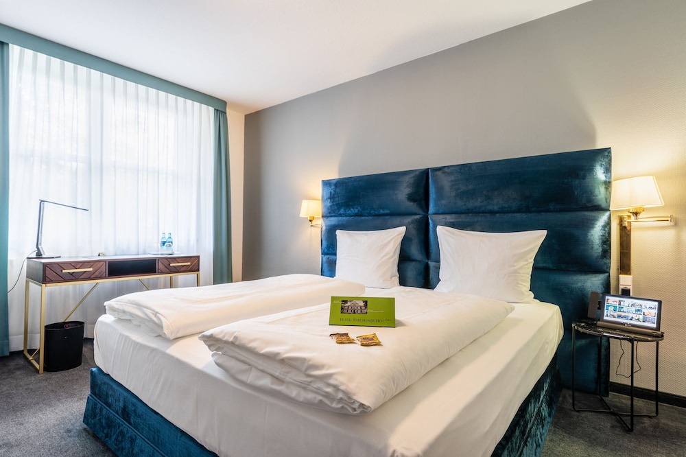 Hotel Frechener Hof 7/40