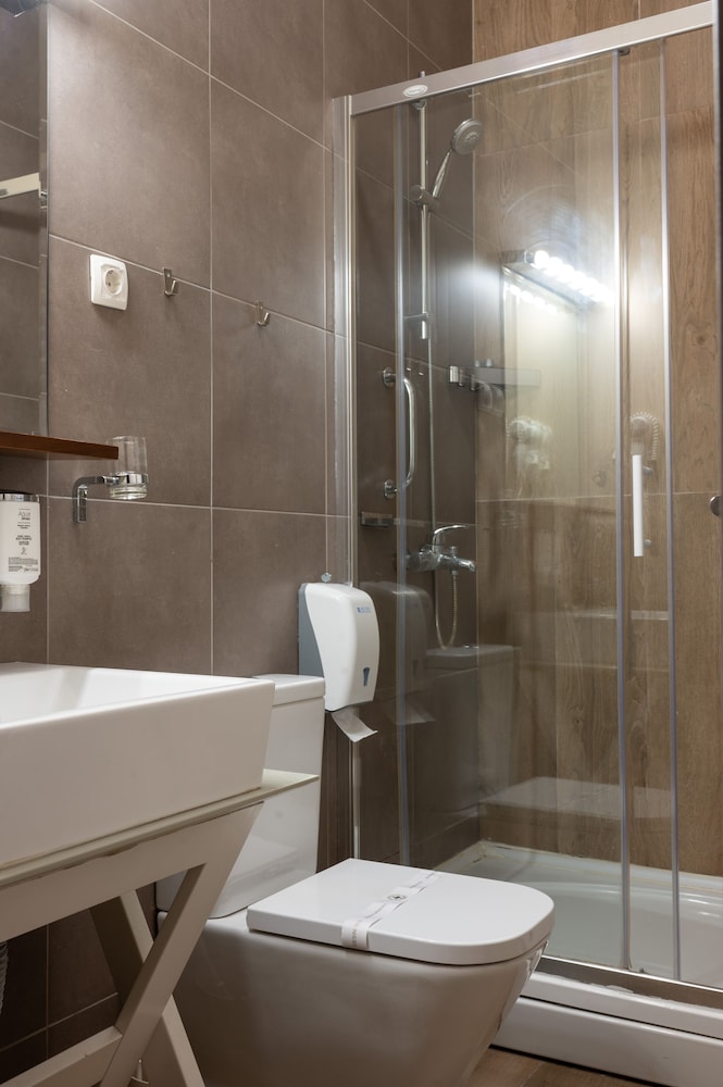 Hotel London B&B 39/44