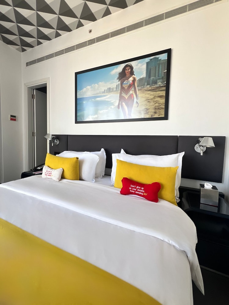 2 BEDROOMS, EMPIRE, SUITE